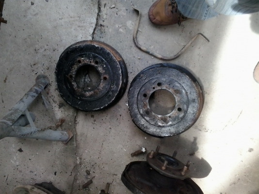 อะไหล่ช่วงล่างนิสสันฟอนเทีย หลายตัว และ บิ๊กเอ็มหน้าลาว ปี 95 พร้อมขาย อะไหล่ช่วงล่างนิสสันฟอนเทีย หลายตัว และ บิ๊กเอ็มหน้าลาว ปี 95 พร้อมขาย