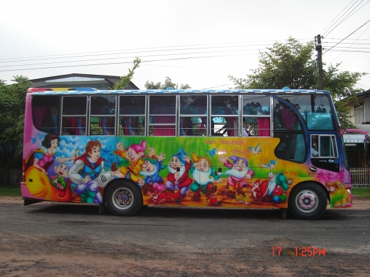 ขายรถบัสยีห้อ benz สภาพสวยสนใจ ติตต่อ คุณเรียบเจ้าของรถ 0872136595,0895755455