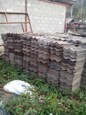 กระเบื้องซีแพคกระเบื้องซีแพค มือ 2 ครับ  มีประมาณ 2400  แผ่นครับ  แผ่นหนึ่งหนักประมาณ 4  กิโลครับ ขายแผ่นละ 5 บาท  หรือเหมาก็เป็นอีกราคาครับ