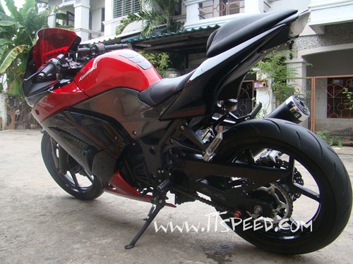 Ninja 250 สภาพสวยเครื่องดีราคาสบายกระเป๋า Ninja 250 สภาพสวยเครื่องดีราคาสบายกระเป๋า