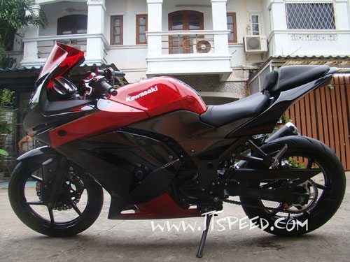 Ninja 250 สภาพสวยเครื่องดีราคาสบายกระเป๋า Ninja 250 สภาพสวยเครื่องดีราคาสบายกระเป๋า