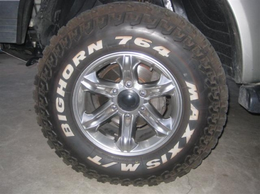 พวงมาลัยแท้มือสอง,อะไหล่และของแต่งถอดมาเรื่อยๆ