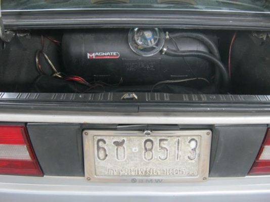 BMW318เครื่องหัวฉีดM40ติดแก๊สLPGแม๊ก17แอร์หนาว45000ต่อราคาได้นิดหน่อย