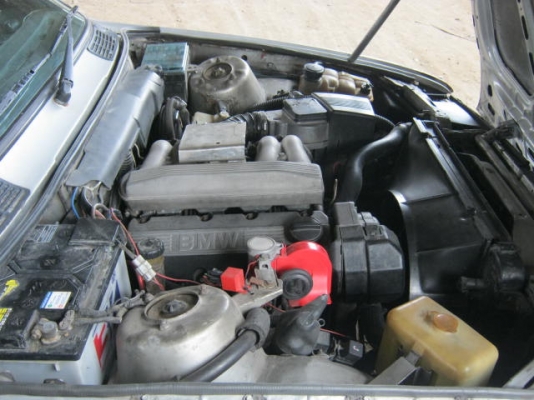 BMW318เครื่องหัวฉีดM40ติดแก๊สLPGแม๊ก17แอร์หนาว45000ต่อราคาได้นิดหน่อย