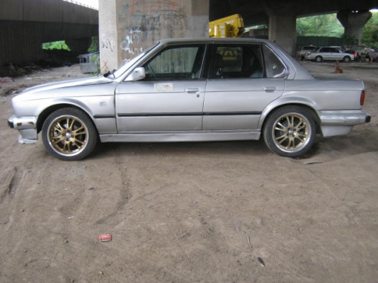 BMW318เครื่องหัวฉีดM40ติดแก๊สLPGแม๊ก17แอร์หนาว45000ต่อราคาได้นิดหน่อย