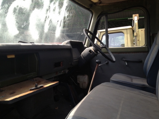 ขายถูกๆเหลือไม่กี่คันแล้วครับพร้อมทะเบียนถูกกว่ารถอีแต๋นอีกครับ 6 ล้อยาง 9 เครื่อง 185 ตามสภาพเป็นรถทหารสภาพเดิมวิ่งแค่พันโลครับคุ้มค่าน่าใช้ทุกอย่างสมบูรณ์มาก ขายถูกๆเหลือไม่กี่คันแล้วครับพร้อมทะเบียนถูกกว่ารถอีแต๋นอีกครับ 6 ล้อยาง 9 เครื่อง 185 ตามสภาพเป็นรถทหารสภาพเดิมวิ่งแค่พันโลครับคุ้มค่าน่าใช้ทุกอย่างสมบูรณ์มาก