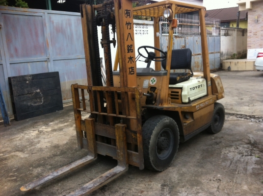ขาย โพคลิฟท์ TOYOYA 3FG20 สภาพดีมาก ขาย โพคลิฟท์ TOYOYA 3FG20 สภาพดีมาก