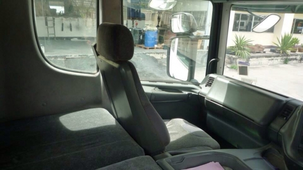 ขายรถหัวลากยี่ห้อ scania 124G