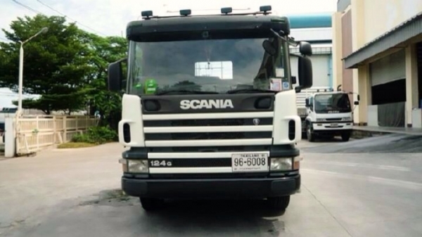 ขายรถหัวลากยี่ห้อ scania 124G