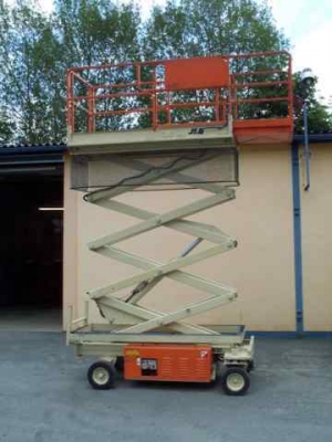 ขายรถกระเช้า JLG ความสูง 6 เมตร ระยะทำงาน 8 เมตร ขายรถกระเช้า JLG ความสูง 6 เมตร ระยะทำงาน 8 เมตร