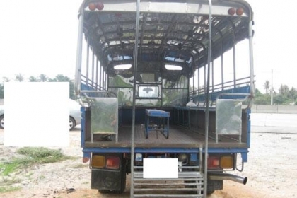 ขาย NKR 110 หกล้อโดยสาร ยาว 4.3 m จดปี 36 พร้อมใช้ โทร 088-4501277