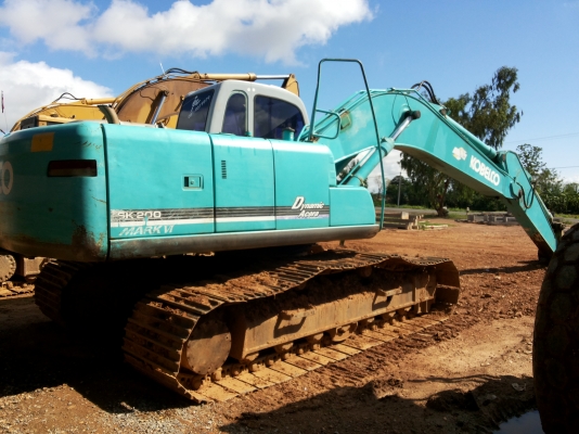 ขาย Kobelco Sk200 มาร์ค6สวยๆ  แพร่