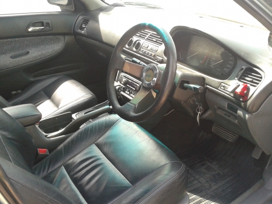 ขายhonda accord ปี95ไฟท้ายก้อนเดียว