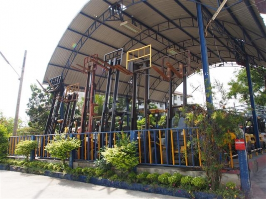 ขายด่วน รถนั่งขับไฟฟ้า 3 ล้อ TOYOTA 5FB15 สนใจติดต่อ 083-062-0223