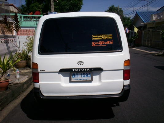 รถตู้โตโยต้า ไฮเอช เครื่อง1JZ LPG สีขาว CD MP3 DVD USB  150000 TEL.0890671028