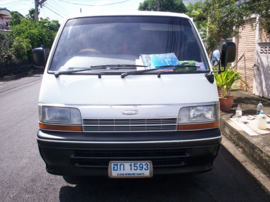 รถตู้โตโยต้า ไฮเอช เครื่อง1JZ LPG สีขาว CD MP3 DVD USB  150000 TEL.0890671028