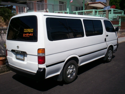 รถตู้โตโยต้า ไฮเอช เครื่อง1JZ LPG สีขาว CD MP3 DVD USB  150000 TEL.0890671028