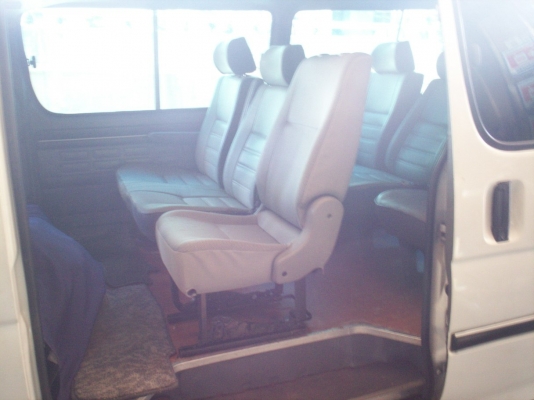 รถตู้โตโยต้า ไฮเอช เครื่อง1JZ LPG สีขาว CD MP3 DVD USB  150000 TEL.0890671028