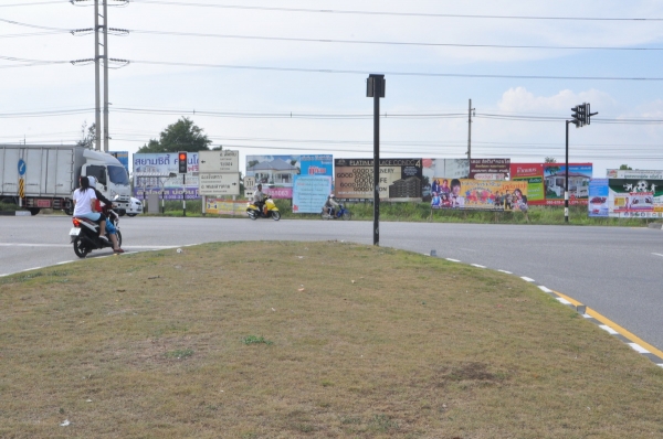 ขายที่ดินบนเนินเขาเห็นวิวตัวเมืองบ่อวินทั้งเมือง เนื้อที่ 36-02-96 ไร่