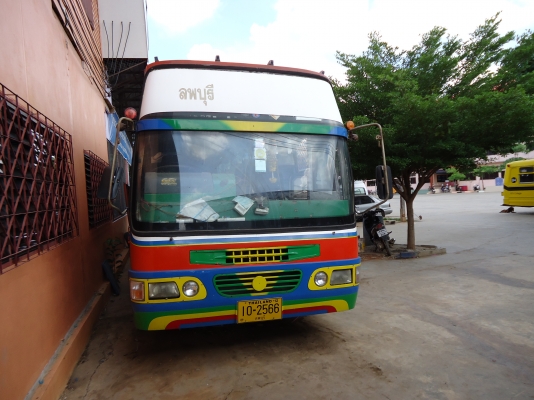 ขายรถบัส 6ล้อ 50ที่นั่ง ราคาถูก