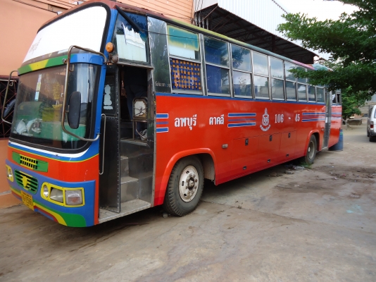 ขายรถบัส 6ล้อ 50ที่นั่ง ราคาถูก