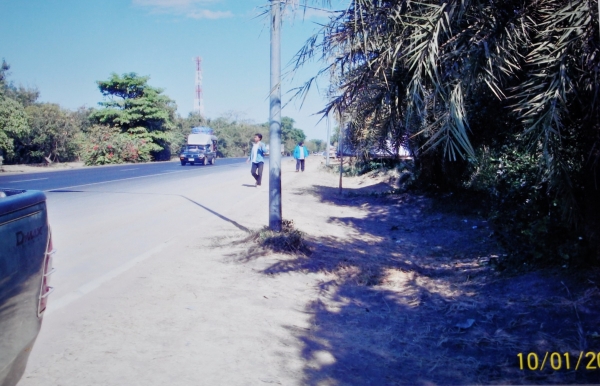 ขายถูก ที่ดินติดถนนมิตรภาพ ใกล้เมืองโคราช เนื้อที่ 15-3-79 ไร่