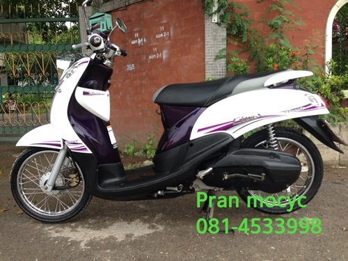 ขาย yamaha finoสีขาวม่วง ปี2555