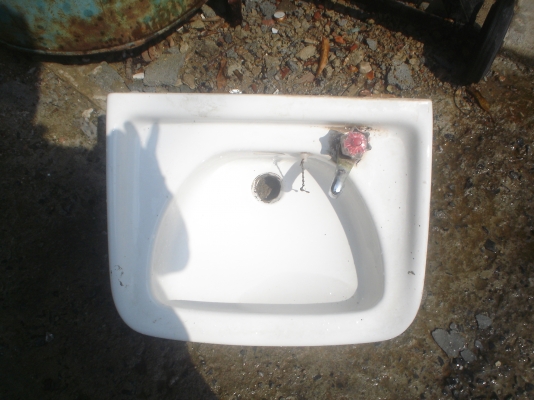 สวยเดิมๆ   ไม่แตก ไม่บิ่น   เอาไปใช้ประโยชน์**ครับท่านผู้ชม**