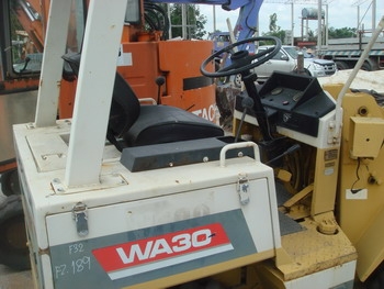 ขายรถตัก  KOMATSU  WA 30
