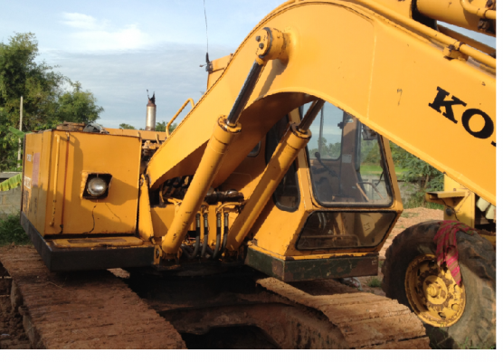 ขายรถแบคโฮ Komatsu pc100-2  สภาพสวย พร้อมใช้ เดิมๆครับ