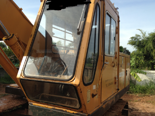 ขายรถแบคโฮ Komatsu pc100-2 สภาพสวย พร้อมใช้ เดิมๆครับ ขายรถแบคโฮ Komatsu pc100-2 สภาพสวย พร้อมใช้ เดิมๆครับ