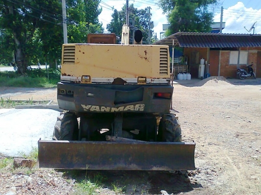 ขาย..รถแบคโฮ ล้อยาง YANMAR YB401 ขับเคลื่อน 4 WD เครื่องดี ปั้มดี แรงขุดดี ทำงานไว ไม่มีร้อน.