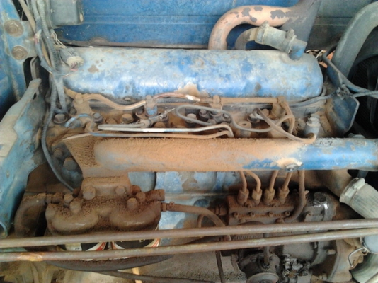 **(เพิ่มรูป)ขายรถไถ1เพลาFORD6600 T3 ตัวเต็ม ปั๊มเหลี่ยม เครื่องดีติดง่าย แรงดี แขนดีมีปะนิดหน่อย พร้อมอุปกร์ 3 ชิ้น ใบดัน ผาน3,ผาน5 CMT สภาพดี ยางดี4เส้น หลังคามีให้แต่ผ้าใบหลังคาขาด PTO ใช้งานได้ปกติ เอกสารเล่มทะเบียน สีพอใช้ เจ้าของซ่อมถึงดูแลดีตลอดครับ