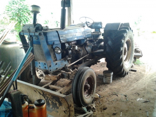 **(เพิ่มรูป)ขายรถไถ1เพลาFORD6600 T3 ตัวเต็ม ปั๊มเหลี่ยม เครื่องดีติดง่าย แรงดี แขนดีมีปะนิดหน่อย พร้อมอุปกร์ 3 ชิ้น ใบดัน ผาน3,ผาน5 CMT สภาพดี ยางดี4เส้น หลังคามีให้แต่ผ้าใบหลังคาขาด PTO ใช้งานได้ปกติ เอกสารเล่มทะเบียน สีพอใช้ เจ้าของซ่อมถึงดูแลดีตลอดครับ