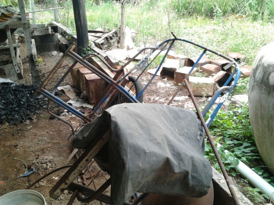 **(เพิ่มรูป)ขายรถไถ1เพลาFORD6600 T3 ตัวเต็ม ปั๊มเหลี่ยม เครื่องดีติดง่าย แรงดี แขนดีมีปะนิดหน่อย พร้อมอุปกร์ 3 ชิ้น ใบดัน ผาน3,ผาน5 CMT สภาพดี ยางดี4เส้น หลังคามีให้แต่ผ้าใบหลังคาขาด PTO ใช้งานได้ปกติ เอกสารเล่มทะเบียน สีพอใช้ เจ้าของซ่อมถึงดูแลดีตลอดครับ