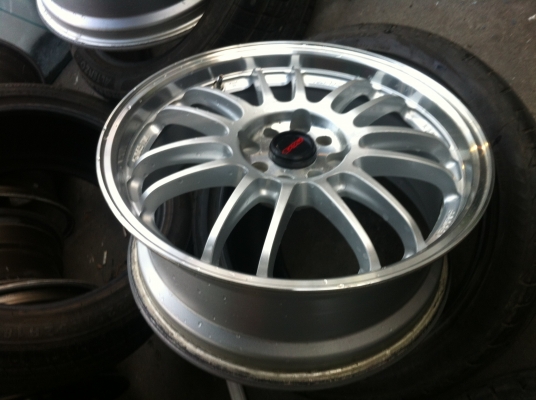 RE30ขอบ17 4รู  ใส่ได้3เดือนเบื่อ. ขาย 9500