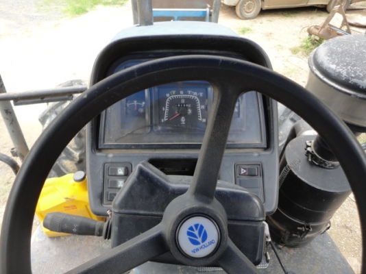 รถไถ F0RD NEWHOLLAND TS 90 กรองโต มีดดันหน้า ผาน7ของCMT