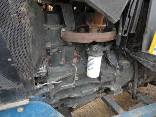 รถไถ F0RD NEWHOLLAND TS 90 กรองโต มีดดันหน้า ผาน7ของCMT