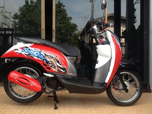 HONDA SCOOPY IลายACTTIVE BOY รถปี2012วิ่ง3xxxโลสวยไร้ที่ติ