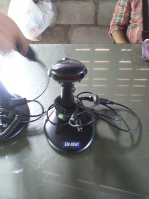 ตัวยิงบาร์โค้ด พร้อมแท่นว่าง พร้อมใช่(มีสองตัว) ตัวยิงบาร์โค้ด พร้อมแท่นว่าง พร้อมใช่(มีสองตัว)