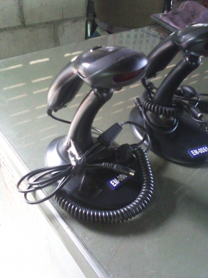 ตัวยิงบาร์โค้ด พร้อมแท่นว่าง พร้อมใช่(มีสองตัว) ตัวยิงบาร์โค้ด พร้อมแท่นว่าง พร้อมใช่(มีสองตัว)