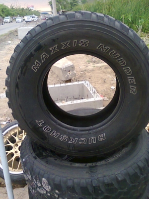 ขายยาง265 75 16 MAXSIS ปี11 ชุดละ6500