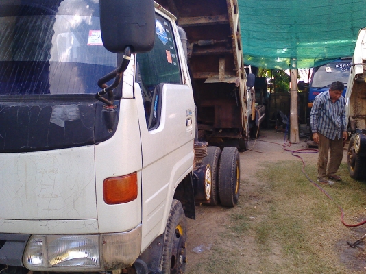 ขายยกทีมรถดั๊ม3คันมีBU101ปี40มี2คันBU61ปี38อีก1คันเป็รถห้างแท้ ขายยกทีมรถดั๊ม3คันมีBU101ปี40มี2คันBU61ปี38อีก1คันเป็รถห้างแท้