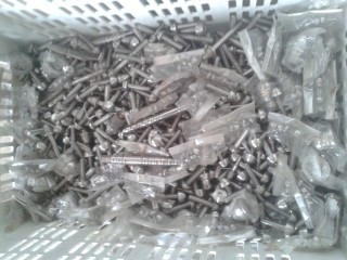 ขายเหมา-น็อตกลึงแต่งมอไซค์2000กว่าตัว70กว่าโล