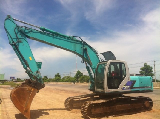 ขายรถแบคโฮ KOBELCO SK210NLC-6  YN7  ปี 2000 มีVDOครับ ระบบไฟฟ้าเต็ม นำเข้าจากญี่ปุ่น ติดต่อ 081-2990958