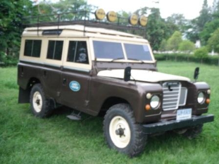 Land Rover Sr.3 เดิม ๆ สภาพสวยกริบ โฟร์วีล ทะเบียนพร้อม Land Rover Sr.3 เดิม ๆ สภาพสวยกริบ โฟร์วีล ทะเบียนพร้อม