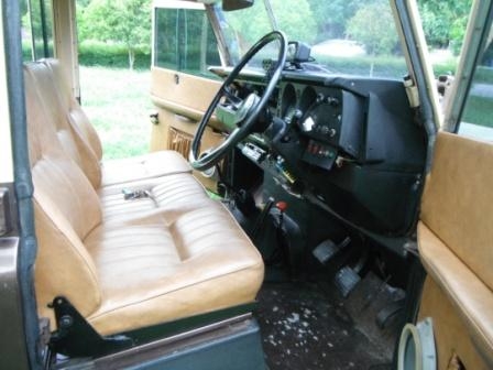 Land Rover Sr.3 เดิม ๆ สภาพสวยกริบ โฟร์วีล ทะเบียนพร้อม Land Rover Sr.3 เดิม ๆ สภาพสวยกริบ โฟร์วีล ทะเบียนพร้อม