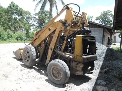 รถตักสภาพสวยๆ น่าใช้ ราคาจิ๊บๆ