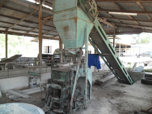 เครื่องทำอิฐบล็อค สภาพดี สวยๆ