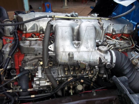 ขาย 6 ล้อใหญ่ FTR อีซุ DECA 195 แรง / ปี 2548 / ตู้แห้ง 10 บาน ( สภาพพร้อมใช้ )